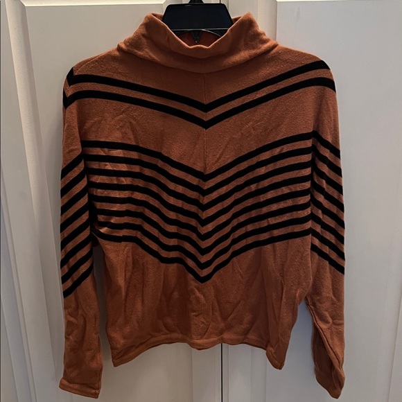 Tahari Mockneck Brown/Black Sweater Size S - Picture 1 of 4